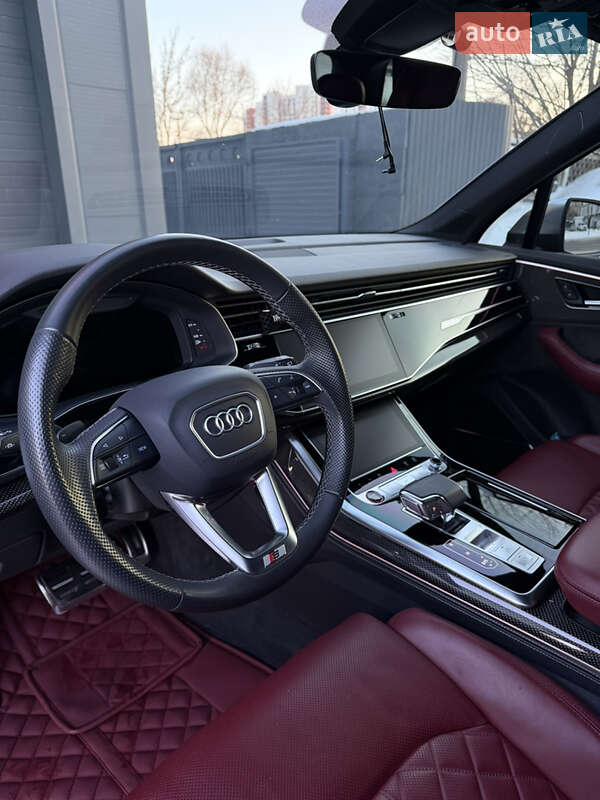 Позашляховик / Кросовер Audi SQ7 2021 в Києві