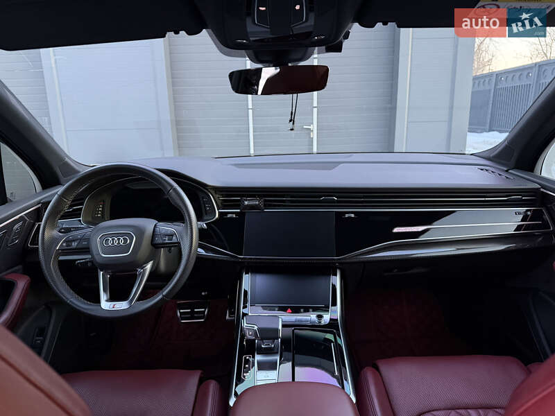 Позашляховик / Кросовер Audi SQ7 2021 в Києві
