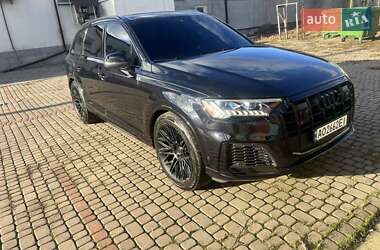 Позашляховик / Кросовер Audi SQ7 2020 в Сваляві