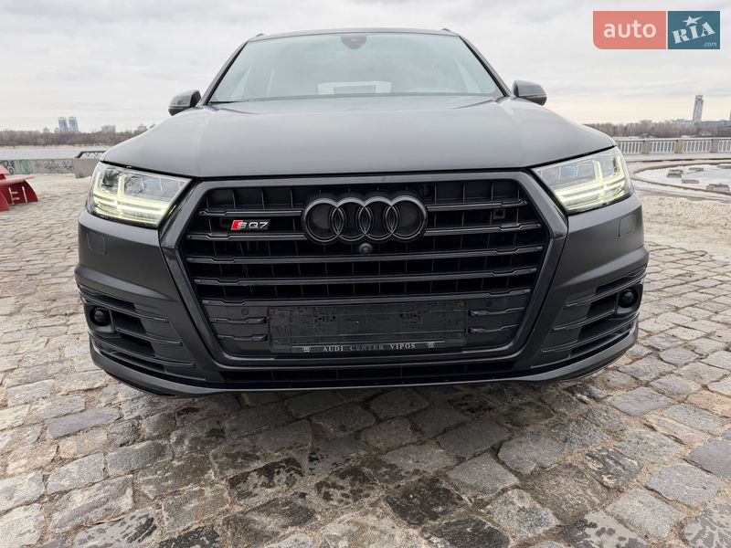 Позашляховик / Кросовер Audi SQ7 2018 в Києві