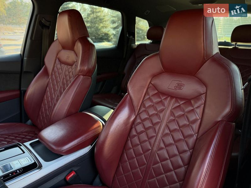 Внедорожник / Кроссовер Audi SQ7 2020 в Киеве