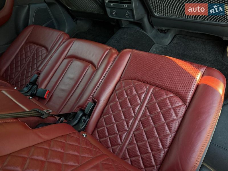 Внедорожник / Кроссовер Audi SQ7 2020 в Киеве