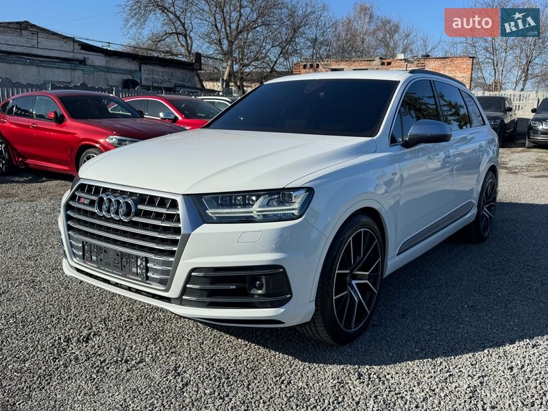 Внедорожник / Кроссовер Audi SQ7 2017 в Тернополе