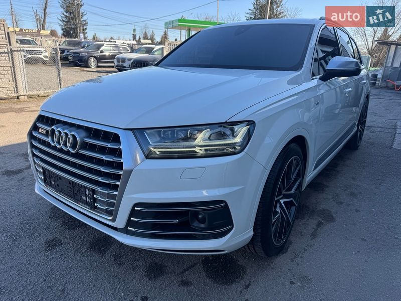 Внедорожник / Кроссовер Audi SQ7 2017 в Тернополе