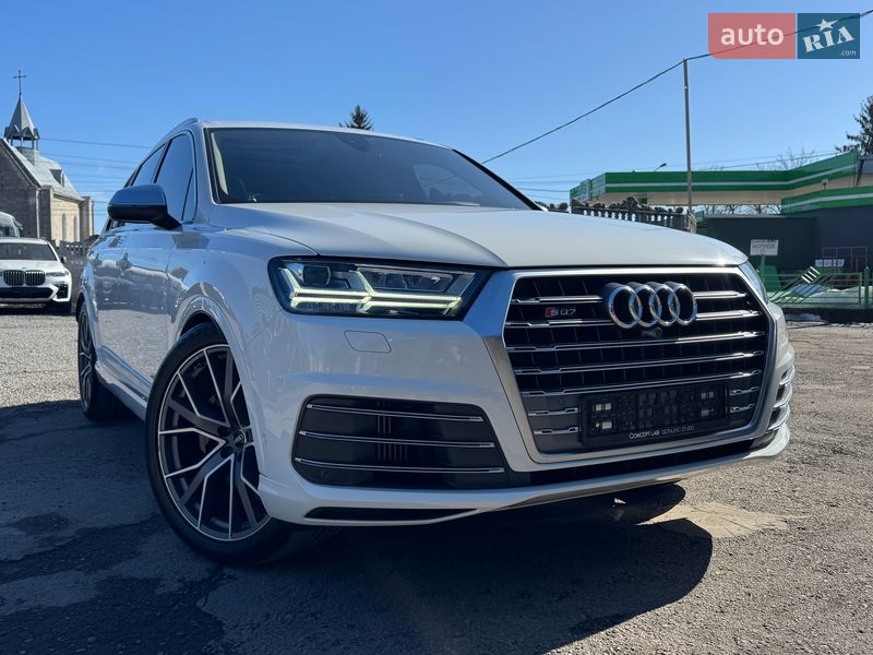 Внедорожник / Кроссовер Audi SQ7 2017 в Тернополе
