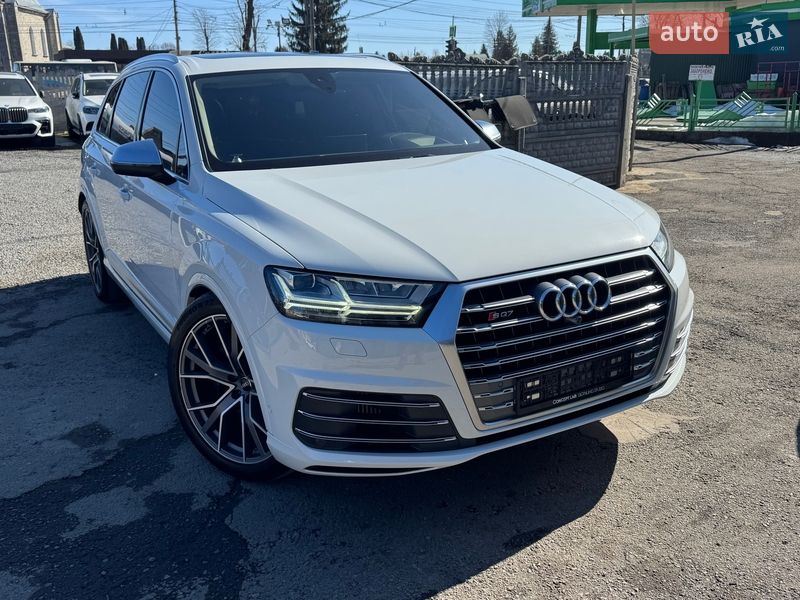 Внедорожник / Кроссовер Audi SQ7 2017 в Тернополе