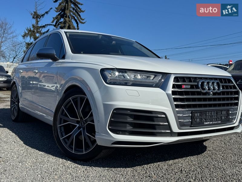 Внедорожник / Кроссовер Audi SQ7 2017 в Тернополе