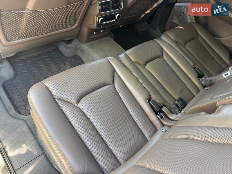 Внедорожник / Кроссовер Audi SQ7 2017 в Тернополе