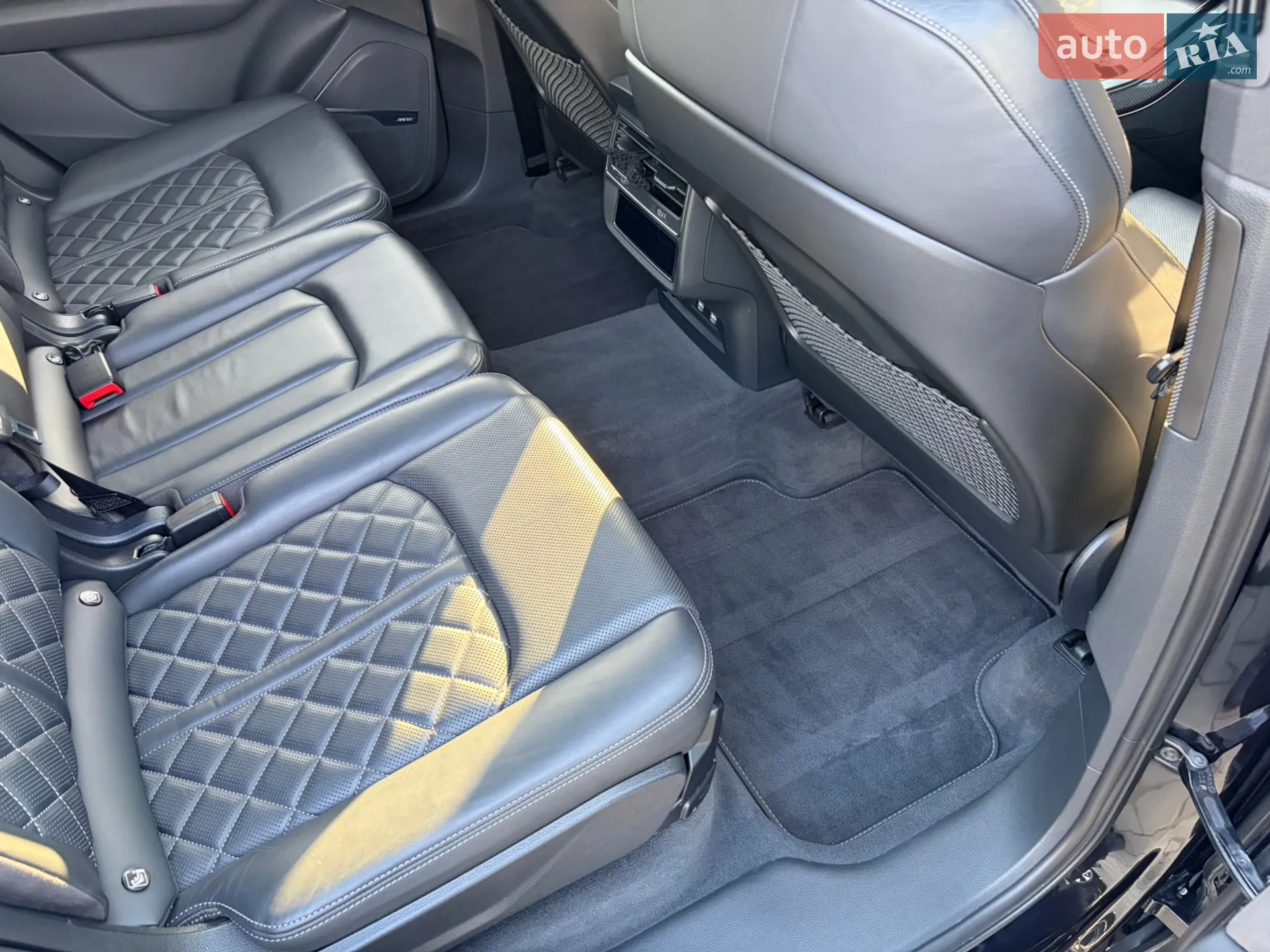 2019 Audi SQ7 - мініатюра 16