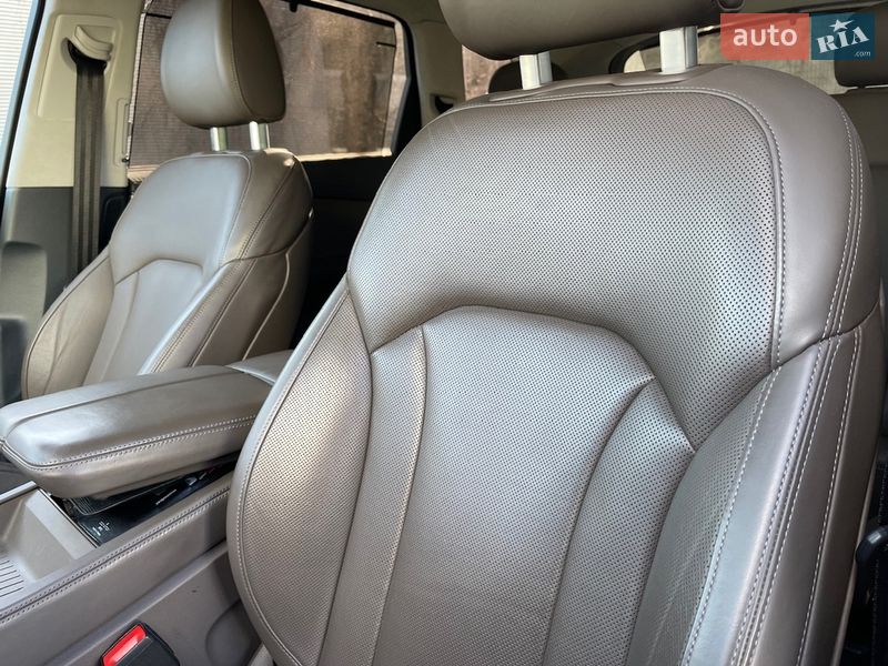 Позашляховик / Кросовер Audi SQ7 2017 в Києві
