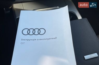 Внедорожник / Кроссовер Audi SQ7 2017 в Киеве