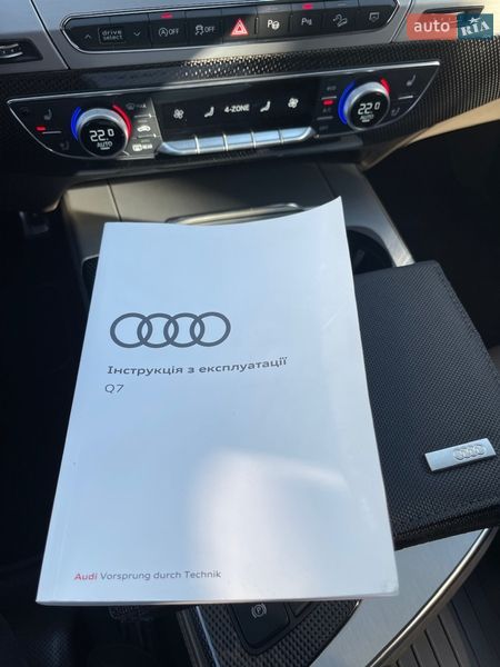 Позашляховик / Кросовер Audi SQ7 2017 в Києві