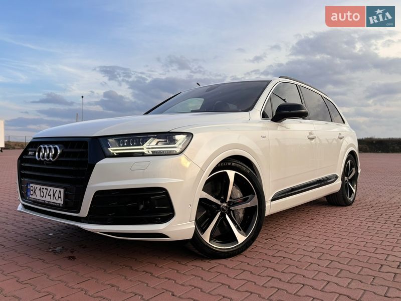 Внедорожник / Кроссовер Audi SQ7 2017 в Ровно фото 12 Внедорожник / Кроссовер Audi SQ7 2017 в Ровно