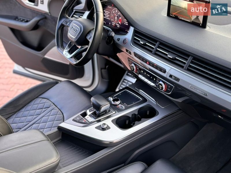 Внедорожник / Кроссовер Audi SQ7 2017 в Ровно фото 27 Внедорожник / Кроссовер Audi SQ7 2017 в Ровно