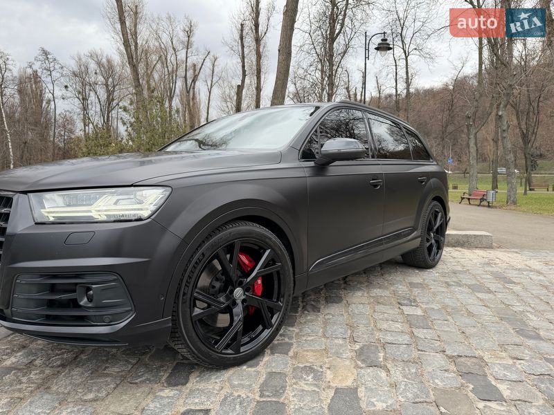 Внедорожник / Кроссовер Audi SQ7 2018 в Киеве