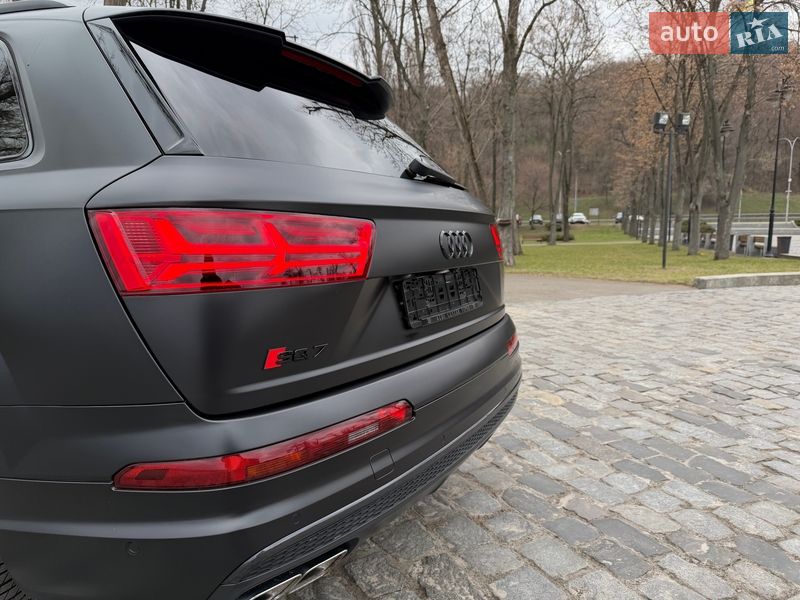 Внедорожник / Кроссовер Audi SQ7 2018 в Киеве