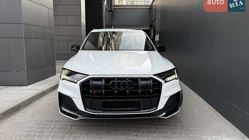 Внедорожник / Кроссовер Audi SQ7 2021 в Киеве
