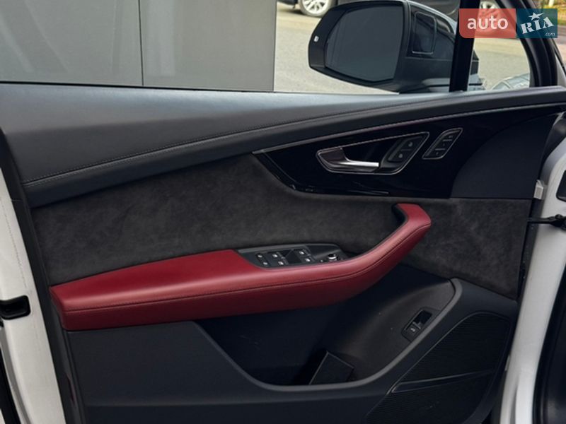 Внедорожник / Кроссовер Audi SQ7 2021 в Киеве