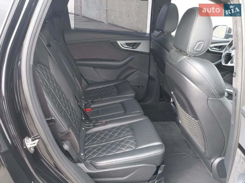 Позашляховик / Кросовер Audi SQ7 2017 в Вінниці фото 32 Позашляховик / Кросовер Audi SQ7 2017 в Вінниці