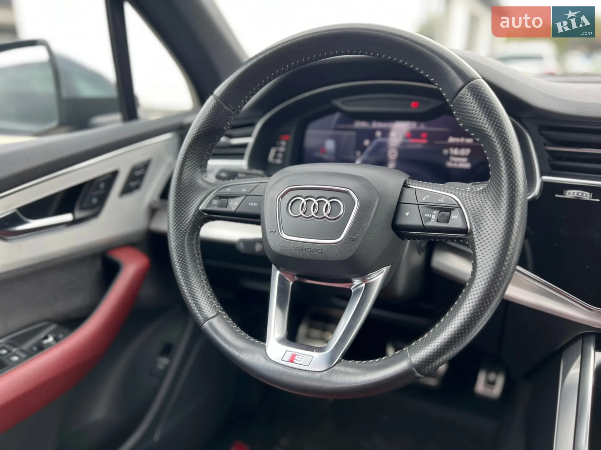 2020 Audi SQ7 - мініатюра 16