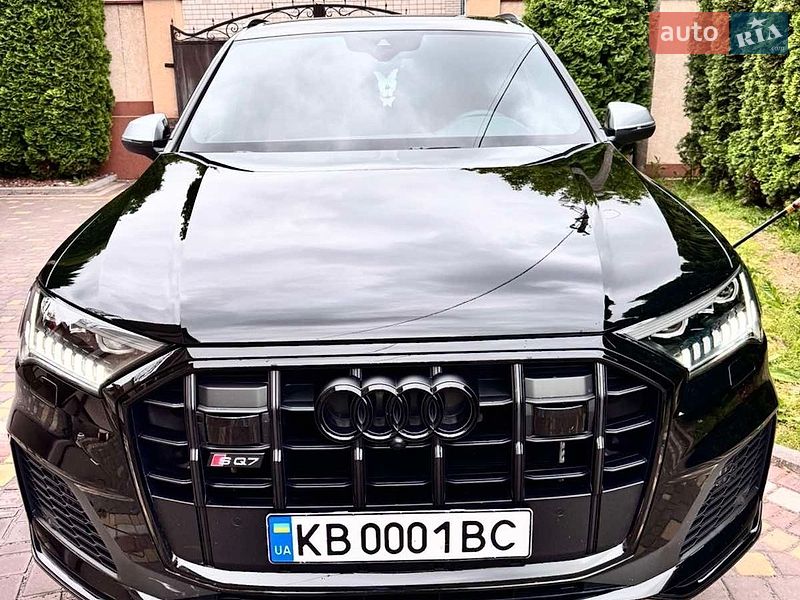 Внедорожник / Кроссовер Audi SQ7 2021 в Баре