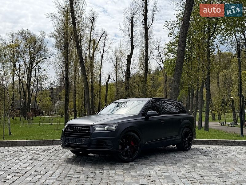 Внедорожник / Кроссовер Audi SQ7 2018 в Киеве