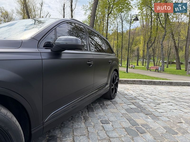 Внедорожник / Кроссовер Audi SQ7 2018 в Киеве