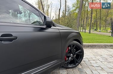 Внедорожник / Кроссовер Audi SQ7 2018 в Киеве