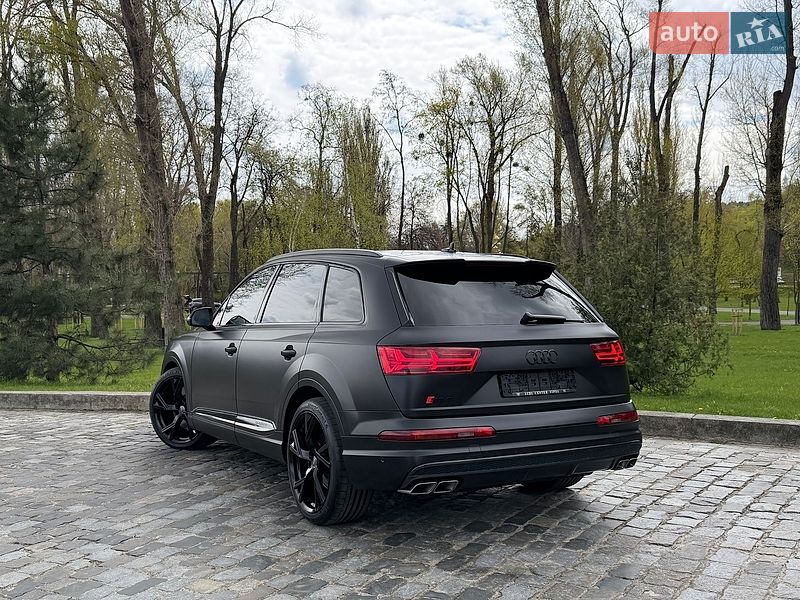Внедорожник / Кроссовер Audi SQ7 2018 в Киеве