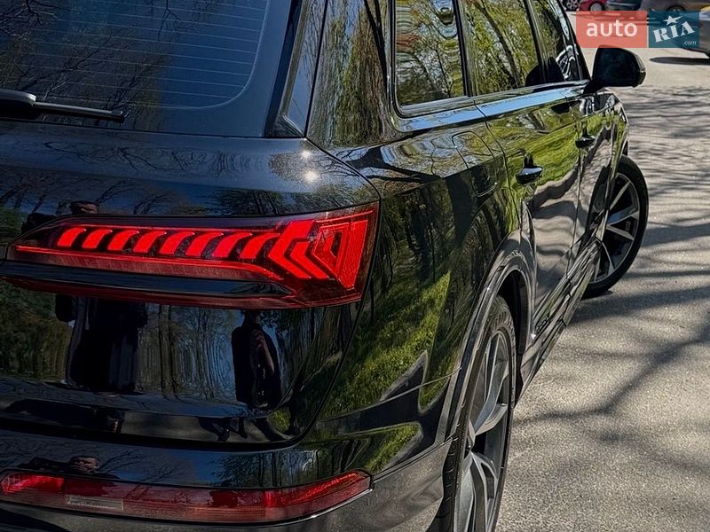Внедорожник / Кроссовер Audi SQ7 2023 в Киеве