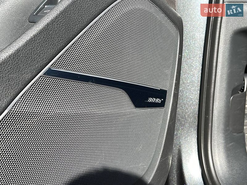 Внедорожник / Кроссовер Audi SQ7 2018 в Киеве