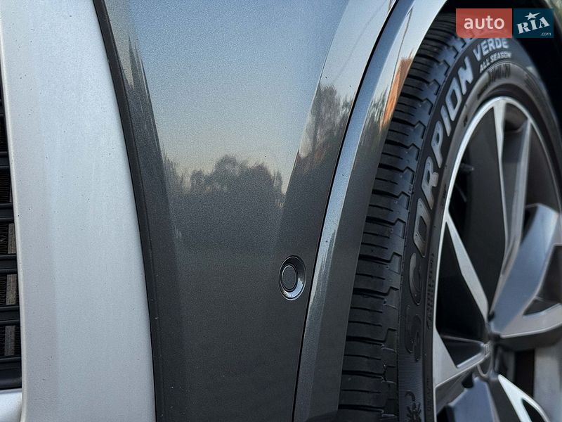 Позашляховик / Кросовер Audi SQ7 2020 в Луцьку