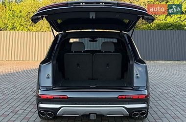 Позашляховик / Кросовер Audi SQ7 2020 в Луцьку