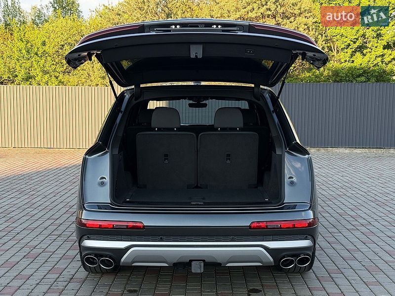 Позашляховик / Кросовер Audi SQ7 2020 в Луцьку