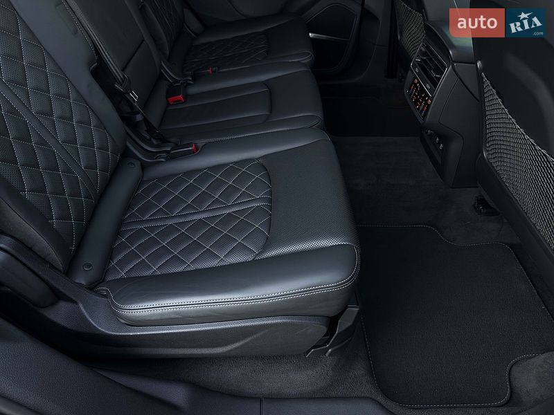 Позашляховик / Кросовер Audi SQ7 2020 в Луцьку