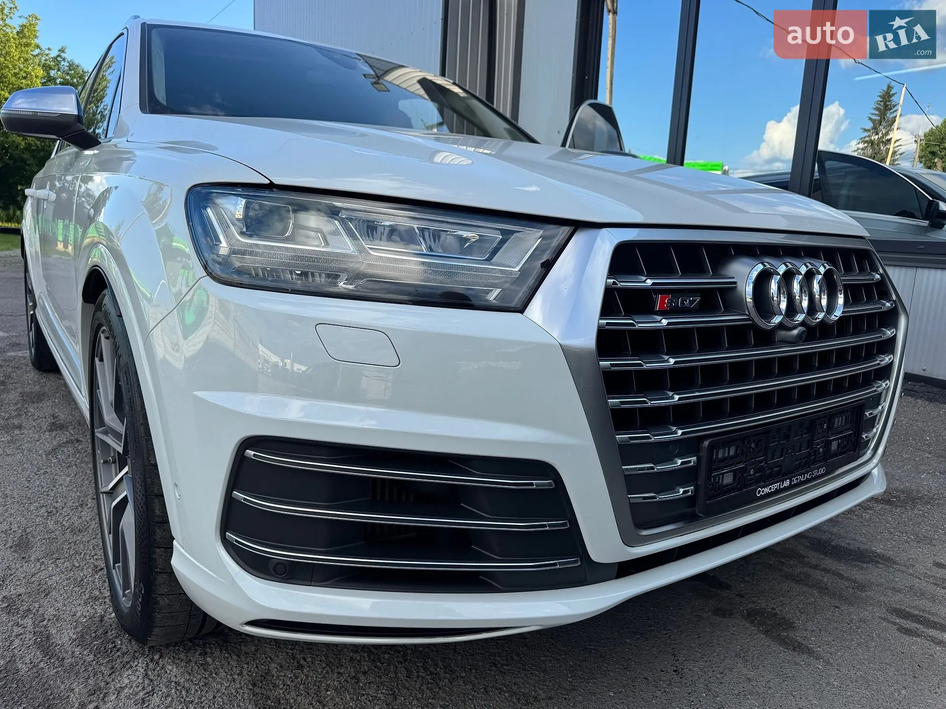 2017 Audi SQ7 - мініатюра 184