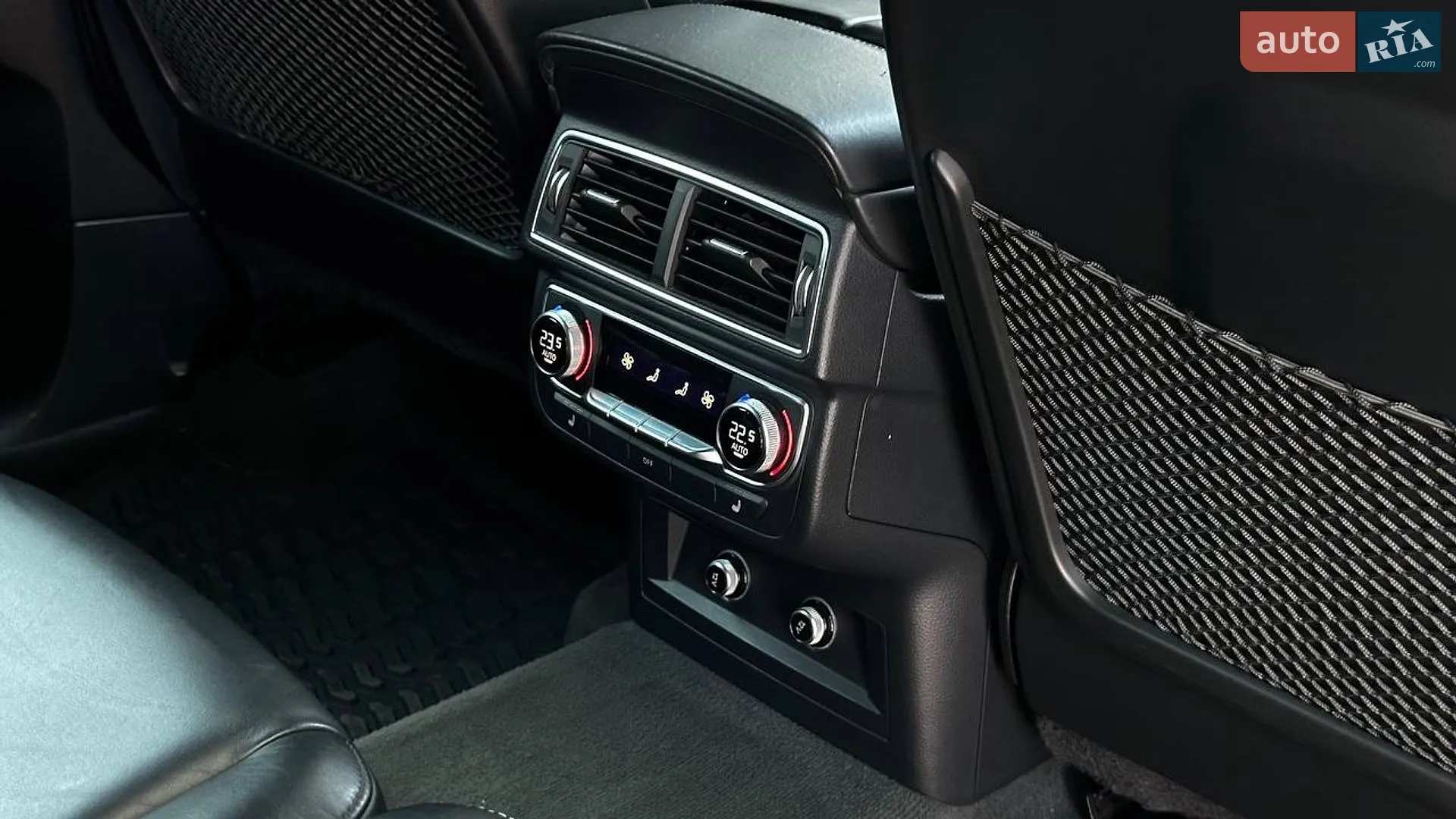 2017 Audi SQ7 - мініатюра 26