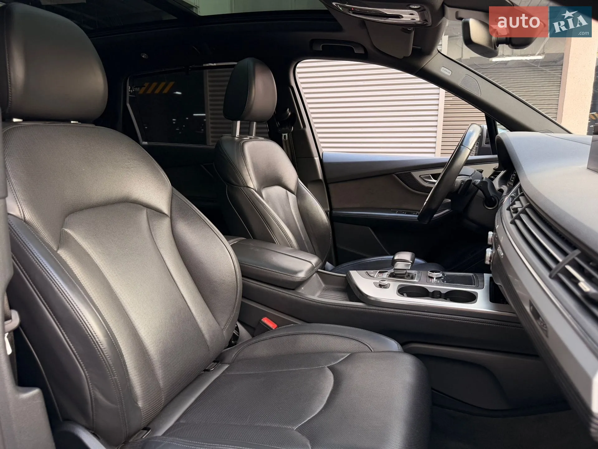 2018 Audi SQ7 - мініатюра 18