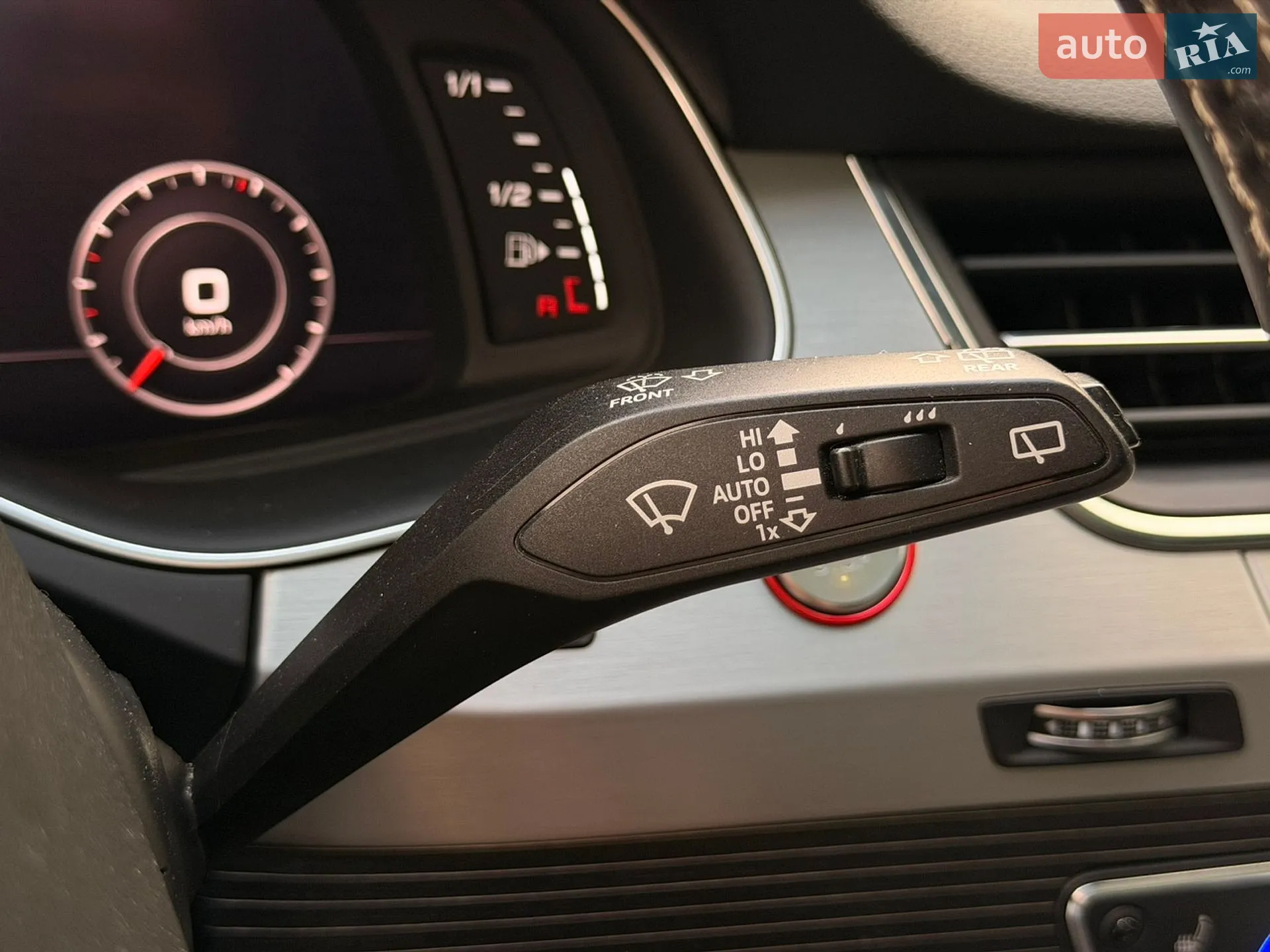 2018 Audi SQ7 - мініатюра 23