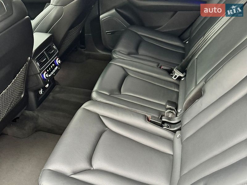 Внедорожник / Кроссовер Audi SQ7 2018 в Львове