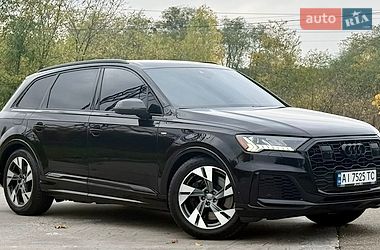 Внедорожник / Кроссовер Audi SQ7 2020 в Киеве