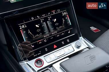 Внедорожник / Кроссовер Audi SQ8 e-tron 2023 в 