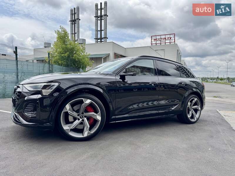 Внедорожник / Кроссовер Audi SQ8 e-tron 2023 в Киеве
