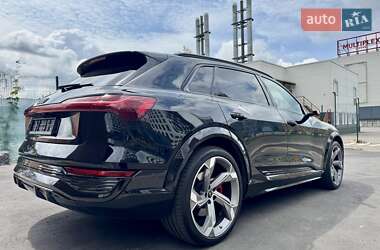 Внедорожник / Кроссовер Audi SQ8 e-tron 2023 в 