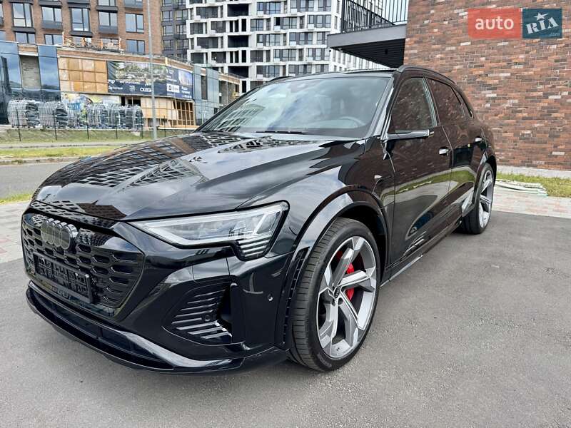 Внедорожник / Кроссовер Audi SQ8 e-tron 2023 в Киеве