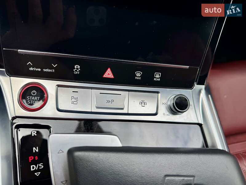 Внедорожник / Кроссовер Audi SQ8 e-tron 2023 в Киеве