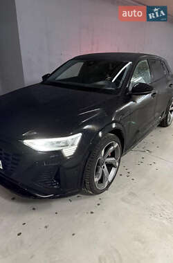 Audi SQ8 e-tron 2024