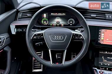 Внедорожник / Кроссовер Audi SQ8 e-tron 2024 в 
