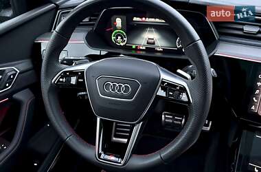 Внедорожник / Кроссовер Audi SQ8 e-tron 2024 в 