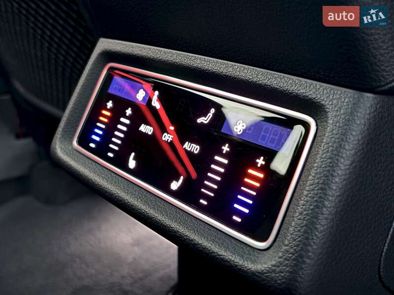 Позашляховик / Кросовер Audi SQ8 e-tron 2024 в Ковелі